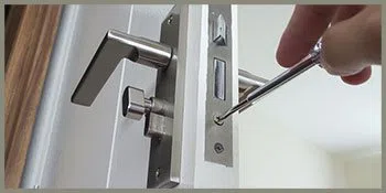 West Englewood IL Locksmith Store West Englewood, IL 773-897-5907